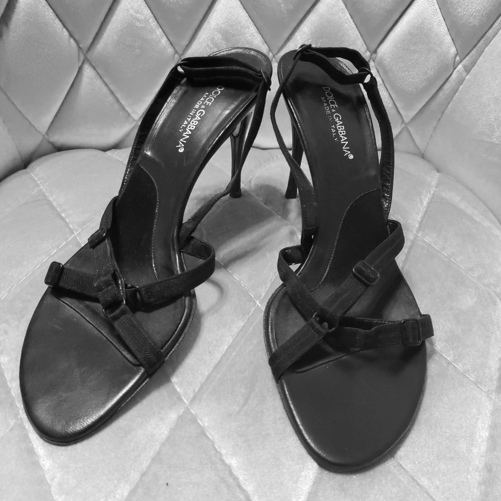 ***SOLD****Dolce & Gabbana Heels